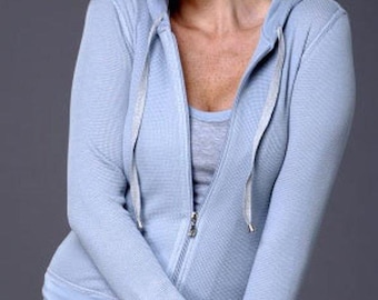 Chaqueta corta con capucha: mezcla de viscosa y licra, fabricada en EE. UU.