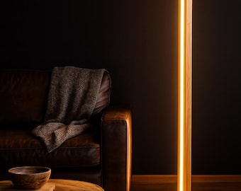 Handcrafted oak floor lamp – High-quality – Smart – Unique