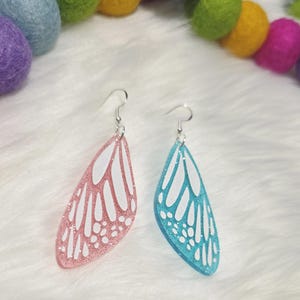 Pendientes de transformación de mariposa, joyería del orgullo rosa y azul, pendientes de mariposa del orgullo trans
