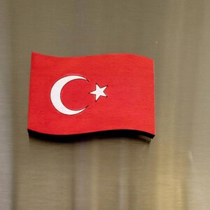 Adorno pintado a mano con la bandera ondeante de Turquía, adorno turco, adorno de viaje, adorno de Estambul