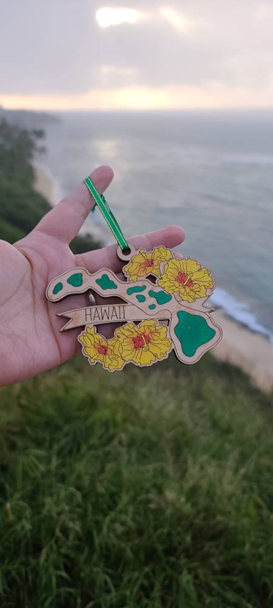 Pacifica Island Art Glitter Embellished Hawaiian Collectible Magnet