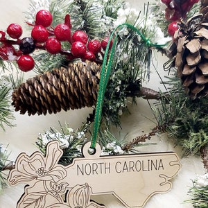 North Carolina magnet, NC magnet, Old North state Tar Heel magnet, North Carolina magnet, flowering dogwood, ornament bild 4