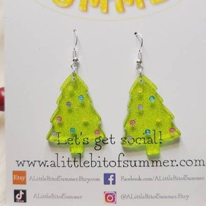 Green glitter Christmas Tree  earrings, cute Christmas earrings, Christmas tree earrings,
