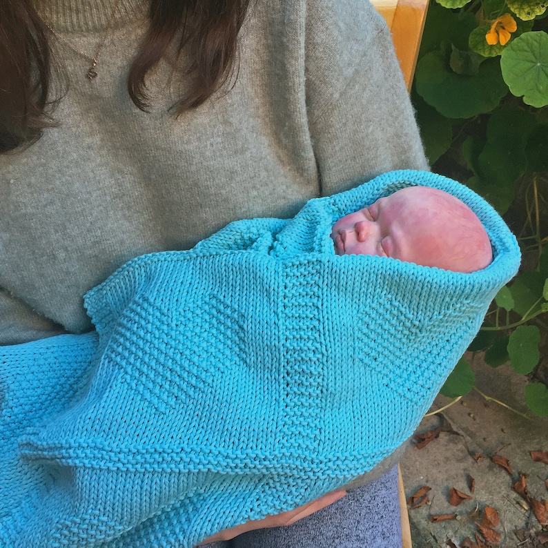 Heart Baby Blanket KNITTING PATTERN in PDF - Knitting Patterns for ...