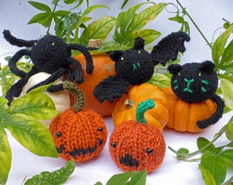 Halloween Baubles, KNITTING PATTERN in PDF,  Cat, Pumpkin, Bat and Spider Softies, Halloween decorations, Instant download