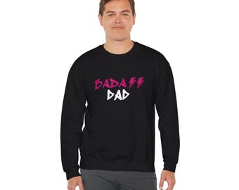 Felpa Badass Dad - Felpa nera con scollo rotondo Felpa nera Badass Dad Pullover Badass