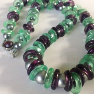 Vintage Green Purple Glass Necklace Retro Feminine Jewelry Fashion Accessory