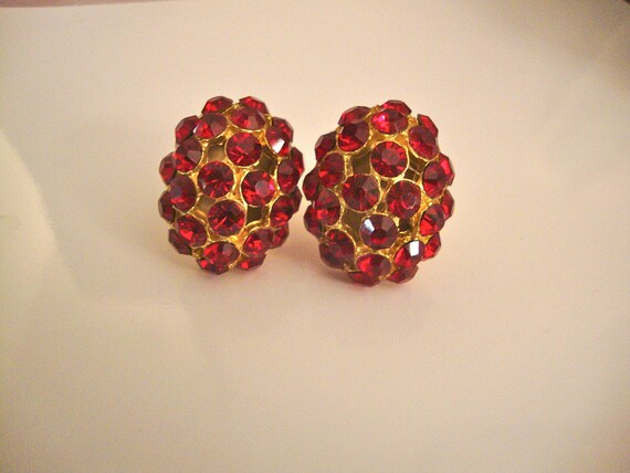 Ruby Red Rhinestone Cluster Earrings Vintage Retr… - image 5