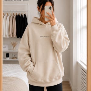 AIRPLANE MODE Übergroßer minimalistischer Sand Hoodie | Gemütliches Sweatshirt aus Baumwoll-Polyester-Mischung Bild 1