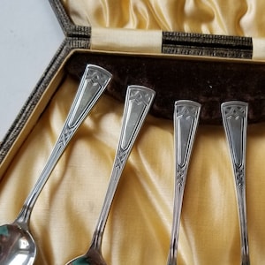 Boxed set of art deco demitasse spoons (4 5/8 inches)  / RD692606 EP NS spoon set / celtic spoons
