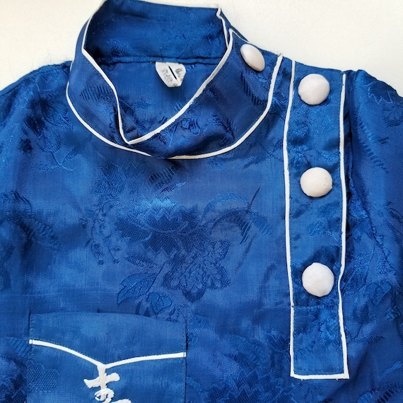 SALE Vintage child's kimono style blue and white p