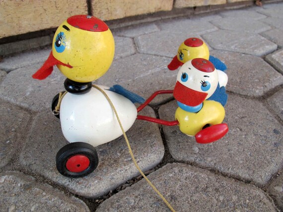 brio duck pull toy