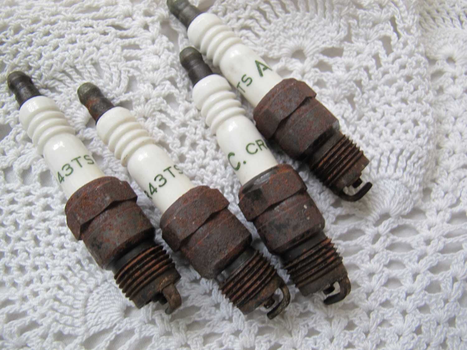SALE Vintage Rusty AC Delco CR43TS spark plugs set of 4 / Etsy