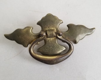 Single screw batwing ring pulls / brass drawer pulls