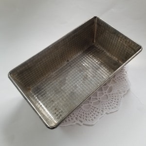 GSW 15 B loaf pan / textured bread pan / folded steel pan