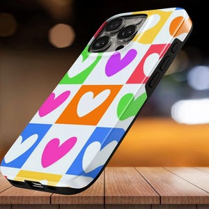 ハートスクエア柄のカラフルなタフカバーiPhone 17 Pro Max、16e、15、14、13、Samsung S26 Ultra、S25 FE、A57、A56、Pixel 10、9、8対応