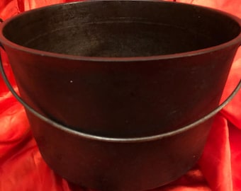 Three Footed Cauldron Cast Iron Cauldron - Griswald - Large Antique Pot or Kettle Late 1800s