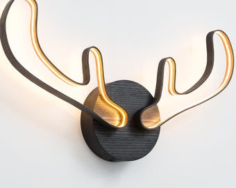 Wandkandelaar houten hoorn, Scandinavische metalen loftlamp, handgemaakte essenhouten verlichting