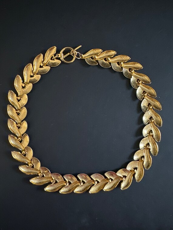Lovely Shiny Gold Tone Link Choker Necklace Toggle - image 6
