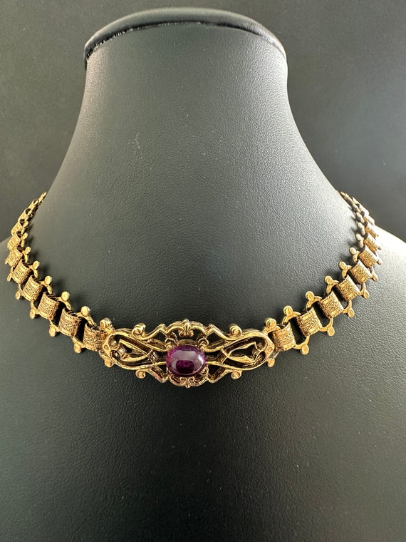 Vintage Book Chain Choker Center Rhinestone Gold T