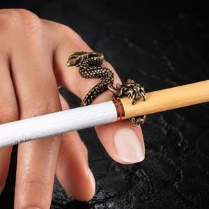 cigarette smoker fiona arctic monkeys lyrics cigarette smoker fiona [ lyrics ] - arctic monkeys