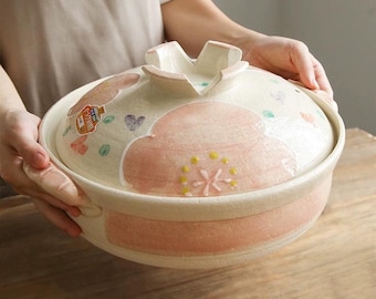 Olla de barro japonesa Bankoyaki Donabe - Sakura rosa bebé/ Utensilios de cocina Nabe de flor de ciruelo Regalo / Cazuela de estofado de cocina a gas hecha en Japón