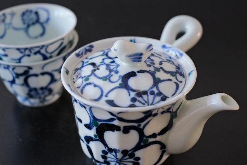Hasami Porcelain Tea Set - Thumbnail 3