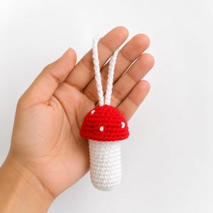 Mushroom chapstick holder | Pouch pattern |Amigurumi drawstring bag| Beginner crochet