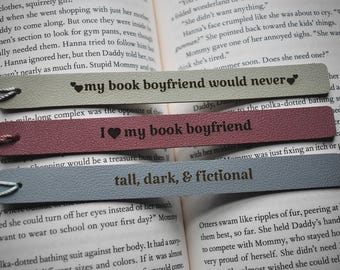 Bladwijzerset grappig boek Boyfriend kunstleer | BookTok-cadeau