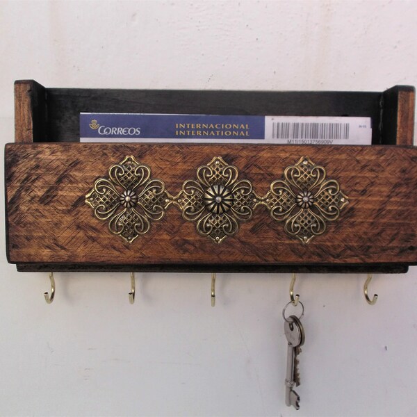 Wall Mail Holder and Key Rack , Rustic Wooden Wall Organizer, Letter Rack , Entryway Organizer, Leaflets