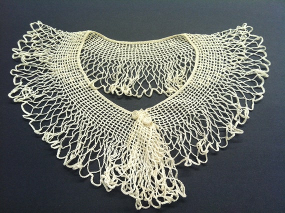 RARE 1950s  Creme Cotton CROCHET COLLAR with Croc… - image 1