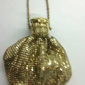 1920s Vintage WHITING and DAVIS Gold Mesh Evening BAG