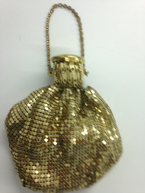 1920s Vintage WHITING and DAVIS Gold Mesh Evening… - image 1