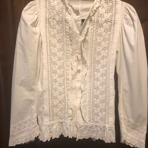 ANTIQUE EDWARDIAN Fitted White Cotton BLOUSE with Lace Insertions and Trim image 1