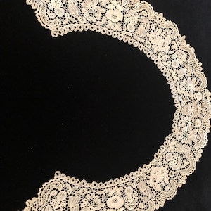 OAK  1800s Victorian BOBBIN Lace Cream  COLLAR