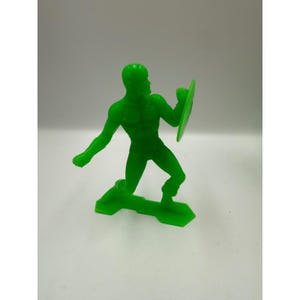 Vintage 1967 Captain America Marvel Comics Group Green Plastic Toy Figure USA image 1