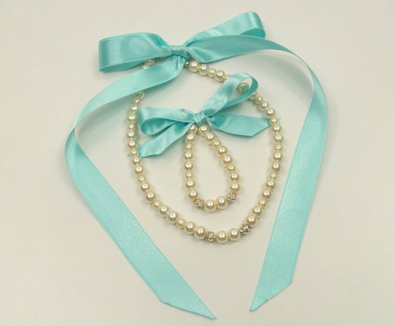 Flover girl jewelryMint green Flower girl jewelry set pearl necklace and braceletFlower girl giftWedding jewelryChildren jewelry