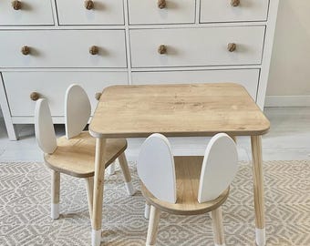 Ensemble Table et 2 Chaises Oreilles Lapin en Bois Naturel | Design Bunny