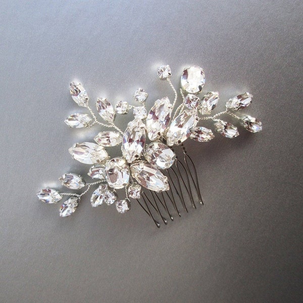 Bridal crystal hair comb, Wedding hair comb, bridal comb, Rhinestone bridal comb, Wedding hair vine, Small bridal comb