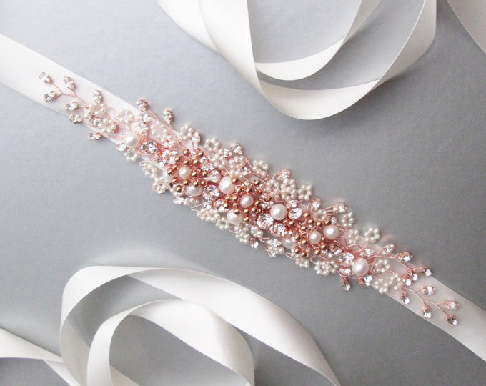 Exquisite crystal belt sash, Bridal Swarovski crystal belt sash, Wedding crystal belt, Crystal and freshwater pearl bridal floral belt