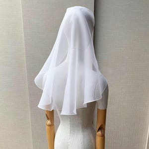 Short veil, Silk bridal veil in silk organza, Exquisite 100% Silk organza wedding veil single tier, Couture Bridal sheer veil elbow length