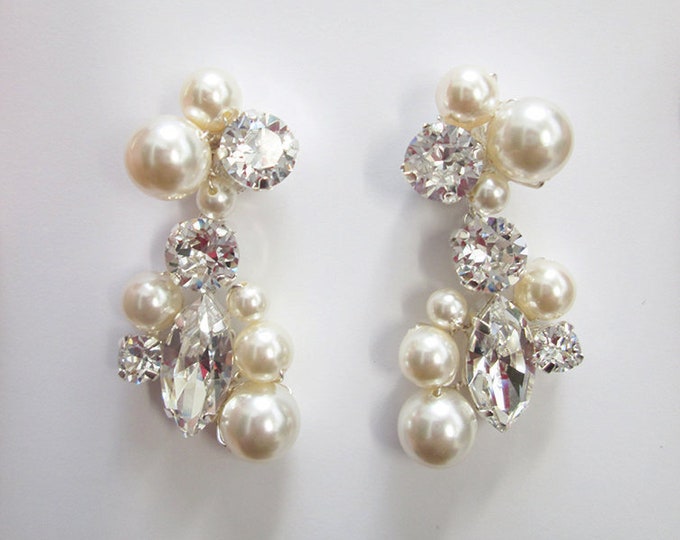 Bridal crystal earrings, crystal and pearl bridal earrings,  Bridal rhinestone earrings in gold or silver