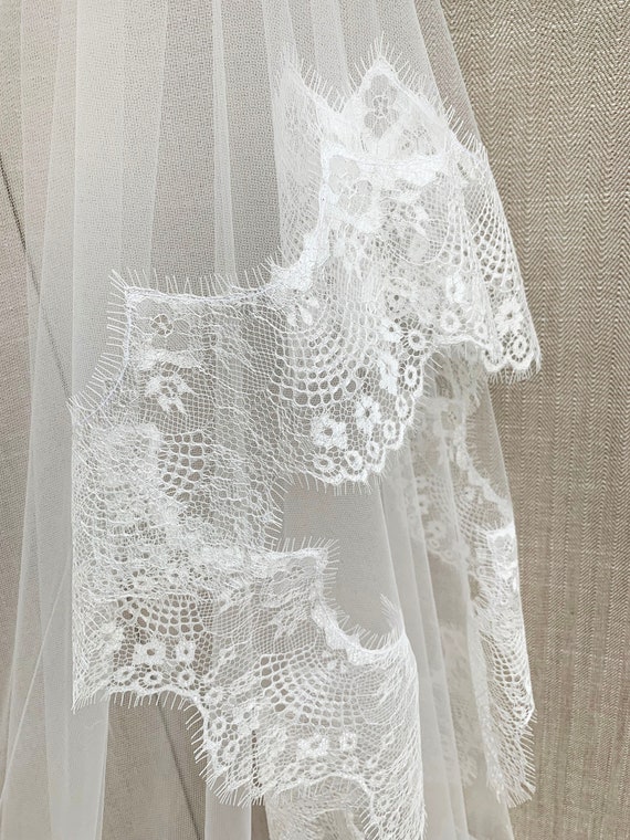 Lace veil, Chantilly lace trim veil, Cathedral wedding veil ivory or white, Long veil with delicate lace with scalloped edge Mantilla veil