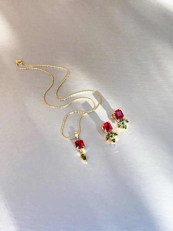 Red Rose Premium European Crystal jewelry set, Ruby peridot necklace earrings, Dainty siam jewelry in gold, silver, rose Wedding bridesmaids
