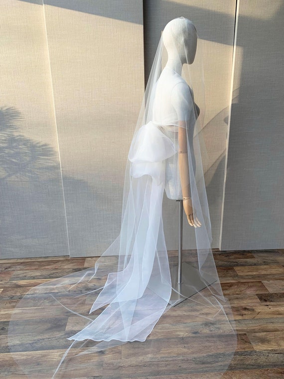 Silk shawl and veil set, Silk organza wedding shawl and chapel veil, Wrap around shoulders cover up with barely there veil in white or ivory