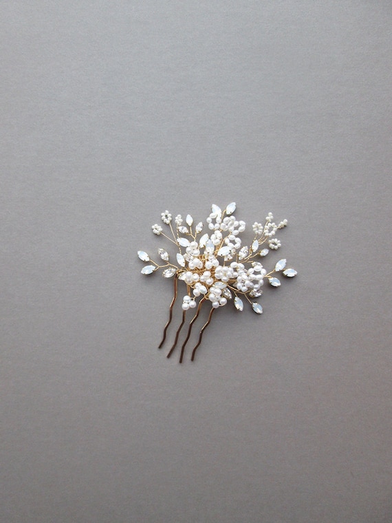 Crystal hair comb, Bridal opal and pearl hair comb, Rhinestone bridal comb, Wedding comb in gold, silver, rose gold, White opal