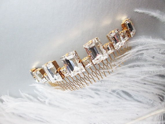 Crystal hair comb, Bridal crystal comb, Modern bridal hair comb, Sparkly bridal headpiece, Wedding headpiece, Bridal comb