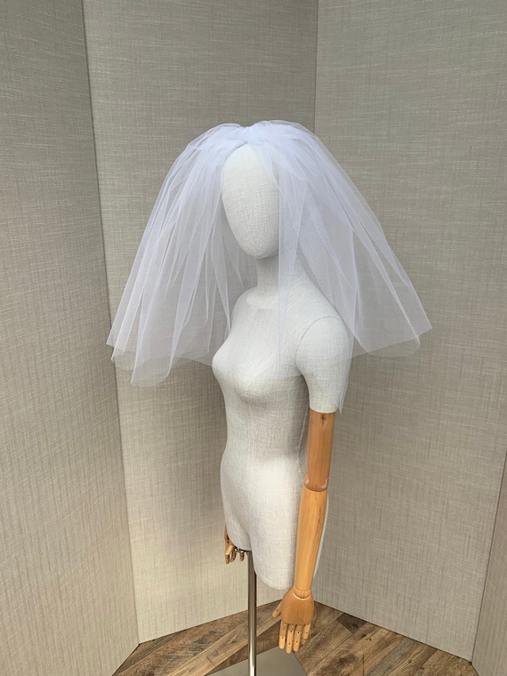 Bubble veil two-tier shoulder length, Cut edge short Puffy veil, Short Wedding veil with blusher, Classic bridal elbow veil ivory white