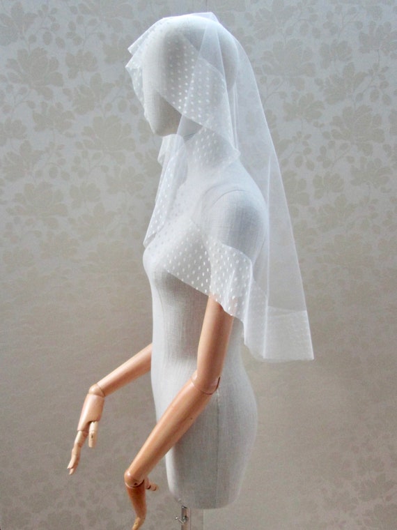 Modern Mantilla Polka dot Bridal veil, Barely there drop veil, Wedding veil, Elbow length cascading veil, mid length veil