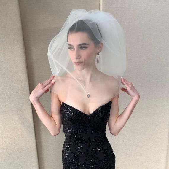 Bubble veil two-tier shoulder length, Short Puffy veil, Short Wedding veil with blusher, Full bridal puffed up veil